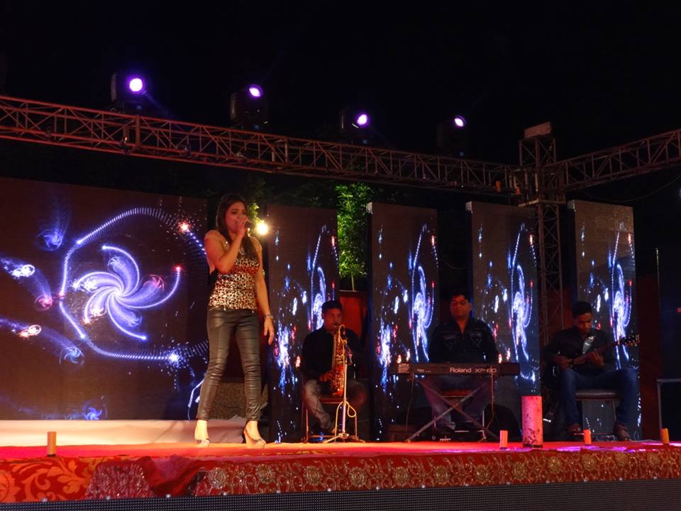 best live band with girl Byblos Jbeil Lebanon